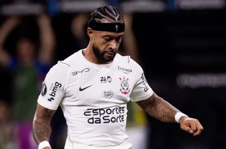 Diniz avalia Memphis Depay na função de Yuri Alberto no Corinthians