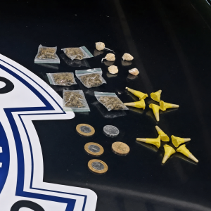 Homens são presos por tráfico de drogas com entorpecentes em carrinho de bebê