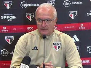Dorival alivia pressão e celebra vitória do São Paulo no Brasileirão