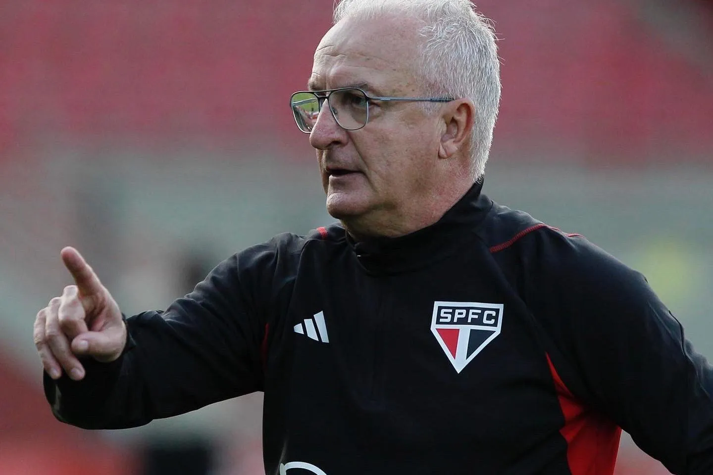 Dorival critica a irregularidade do São Paulo após tropeço no MorumBis