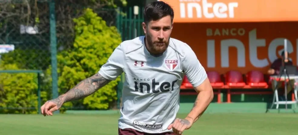 Ex-jogador do São Paulo relata drama com vício em apostas e perda total