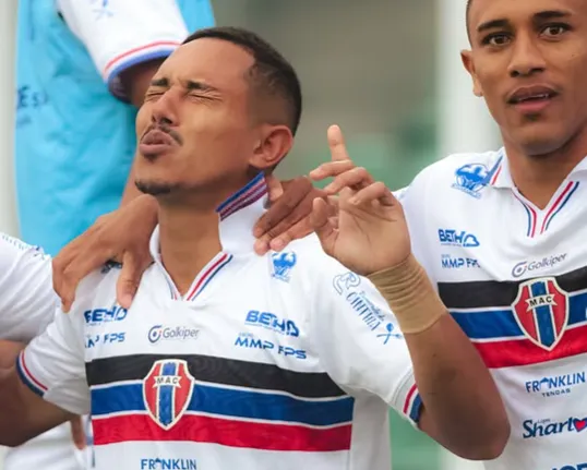 Figueirense vence o Maranhão, mas ambos são eliminados da Série C