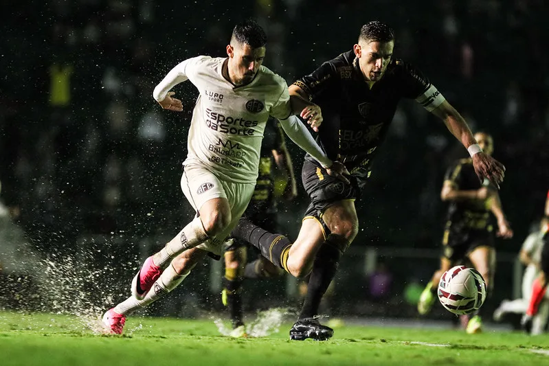 Figueirense reage nos acréscimos e empata no Brasileirão Série C