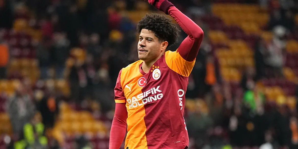 Gabriel Sara brilha em amistoso e mira penta com o Galatasaray