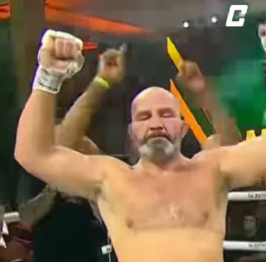 Glover Teixeira domina Maurício Shogun no Spaten Fight Night 3