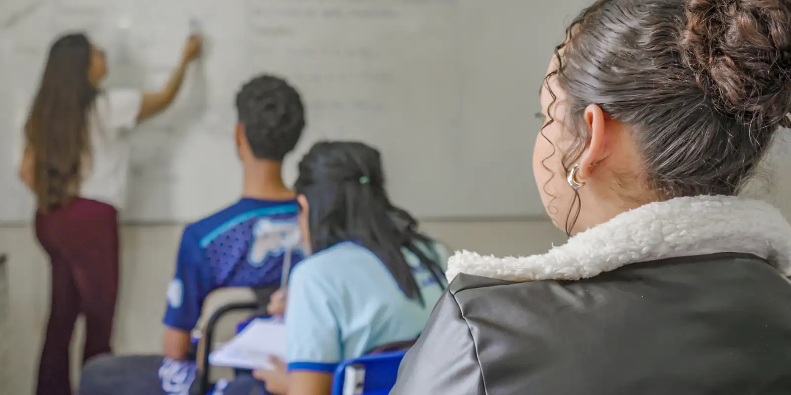 Pesquisa revela como a gravidez na adolescência reduz autonomia de meninas
