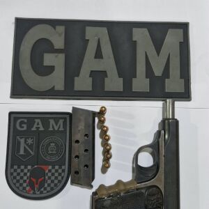 Homem é preso por porte ilegal de arma após GCM ouvir gritos em São Carlos