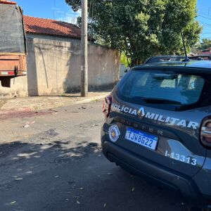 Homem esfaqueado fica em estado gravíssimo após briga em Araraquara