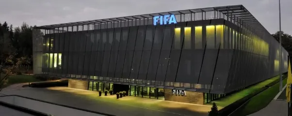 Gianni Infantino usa a Fifa para responder a acusações recentes