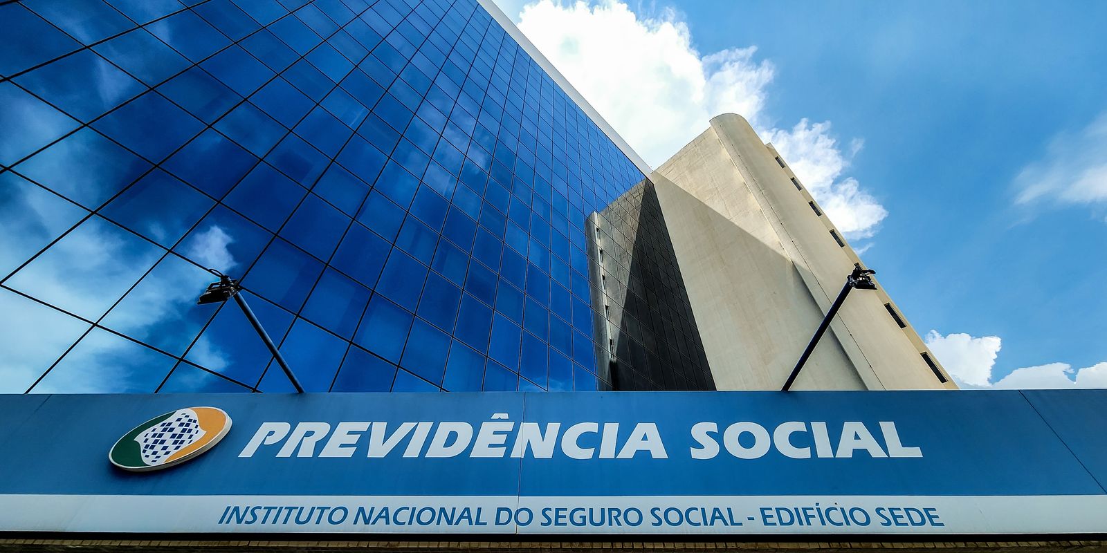 Regras garantem a isenção de carência do INSS em 18 doenças