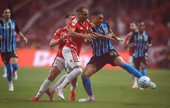 Internacional e Grêmio empatam em 0 a 0 no Gre-Nal 453 e decisão fica aberta