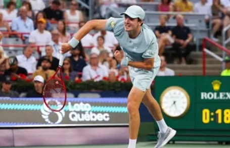 João Fonseca sofre lesão, perde para Ben Shelton e deixa o Master 1000 de Montreal