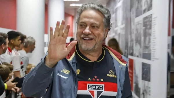 Comissão de Ética recomenda expulsão de Júlio Casares do São Paulo