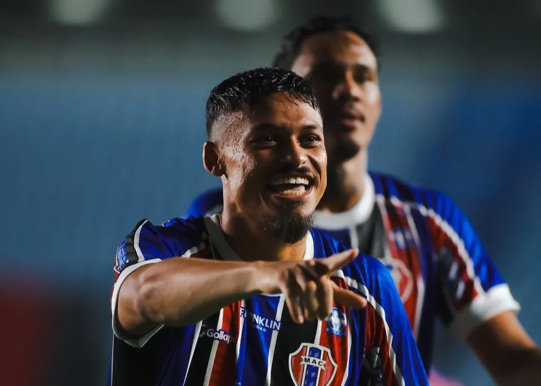 Maranhão bate o Brusque por 2 a 1 e ganha fôlego na Série C