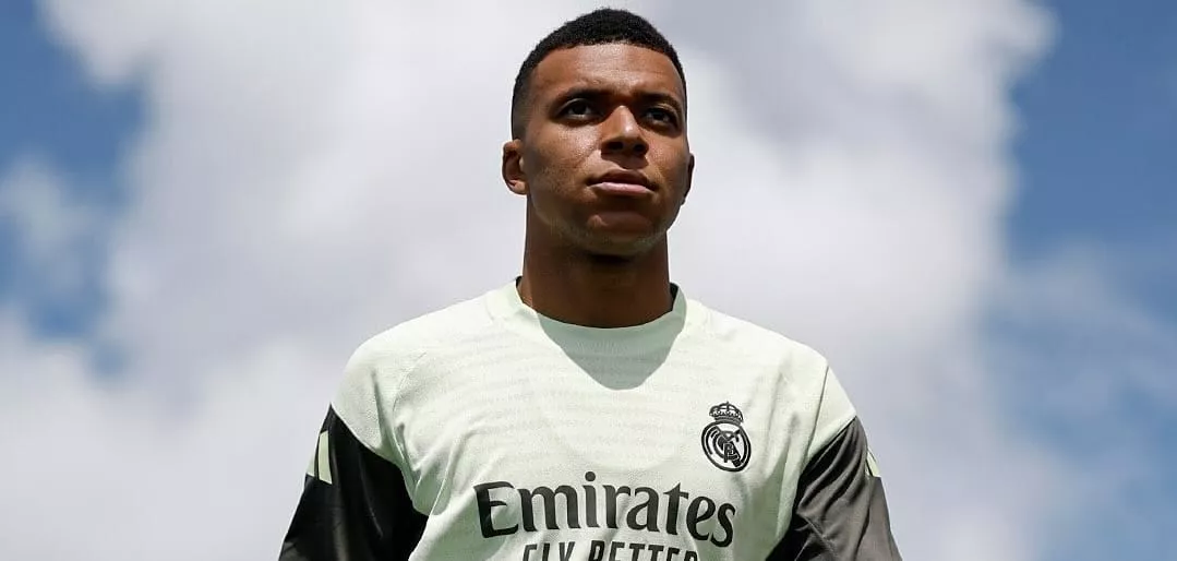 Mbappé destaca histórico de Mourinho no Real Madrid
