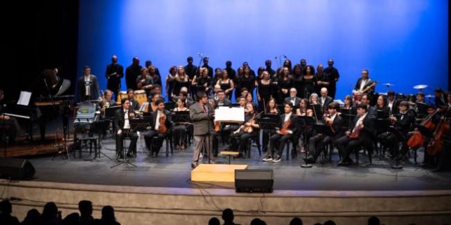 Orquestra experimental e coro da uniara se apresentam em araraquara