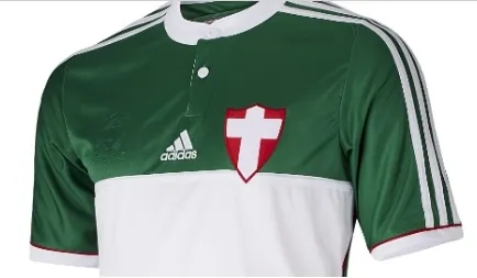 CBF veta novo uniforme do Palmeiras por tecnologia de impedimento