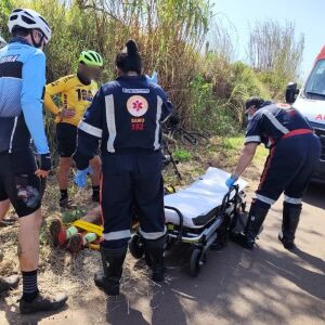 Peregrino sofre queda de bicicleta rumo a Aparecida do Norte