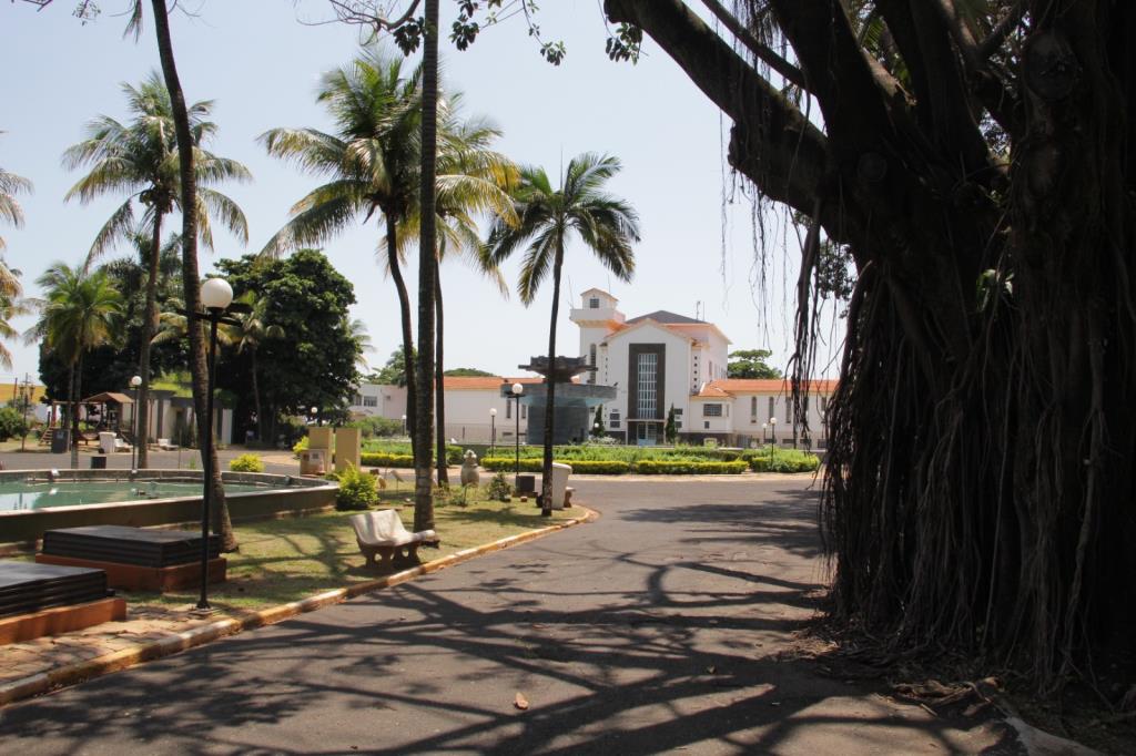 Feira de Economia Criativa movimenta a Praça do Daae aos sábados