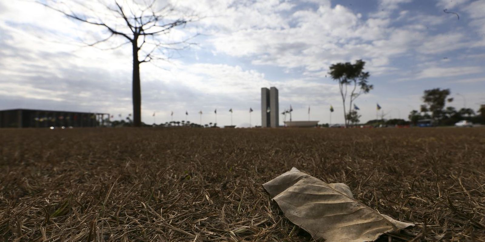 Previsão do tempo indica risco de temporal no Sul e calor intenso no país
