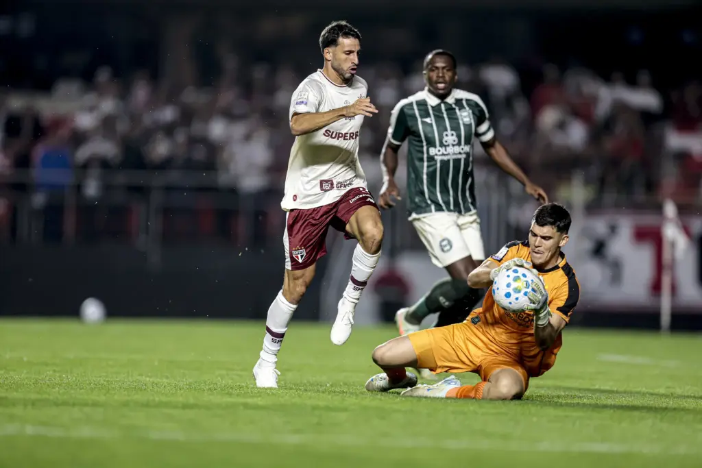 Com empate diante do Coritiba, jejum do São Paulo chega a nove jogos