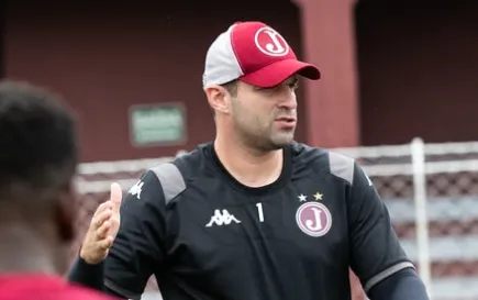 Thiago Carvalho aposta em triunfo do Juventus contra o Primavera