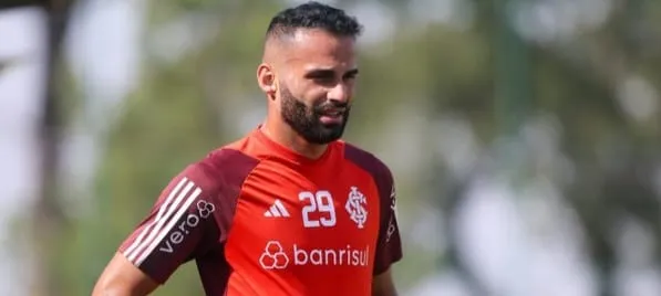 Thiago Maia é liberado pelo departamento médico e reforça o Internacional