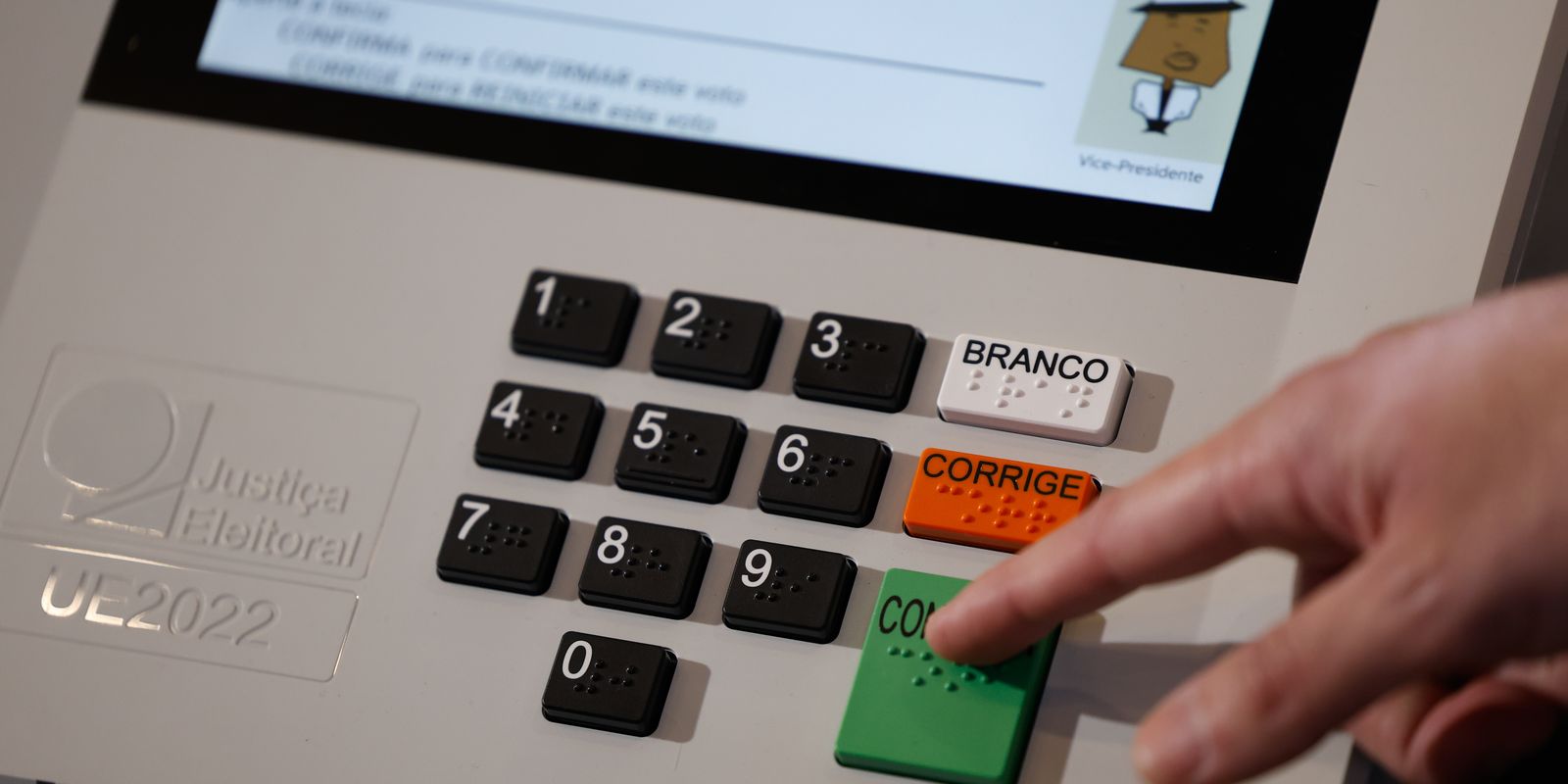 Tre-rj orienta eleitores a verificarem mudanças no local de votação para 2026