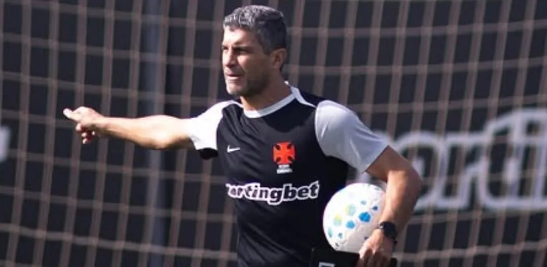 Pedro Emanuel exalta empate do Vasco em Salvador e elogia grupo