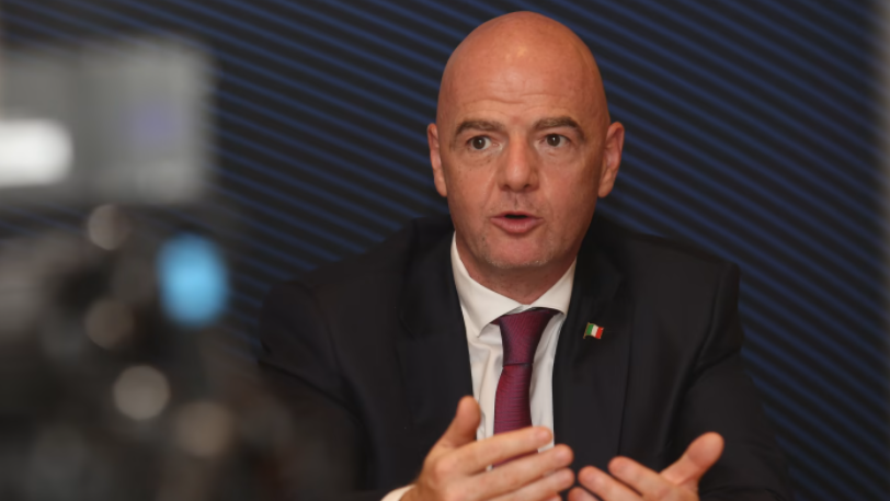 UEFA comemora recuo da Fifa e afirma que Infantino perdeu a confiança