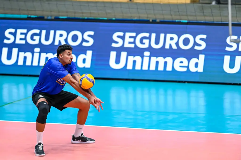 Vôlei renata fecha patrocínio com seguros unimed para as próximas temporadas