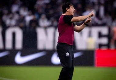 Fernando Diniz no Corinthians defende trabalho após sete jogos sem vitória