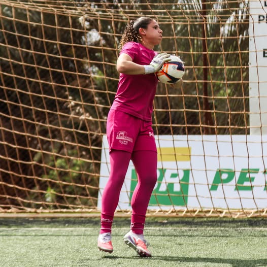 Ferroviária realiza aquecimento para partida no Paulista Sub-17