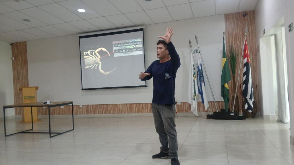 Araraquara compartilha expertise em controle de escorpiões com Matão