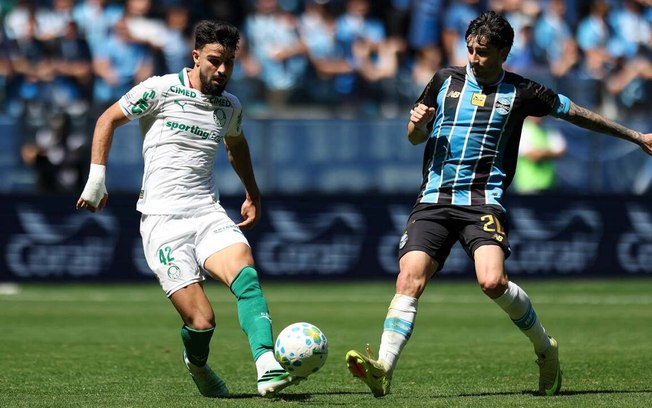 Flaco López vive jejum de gols no Palmeiras em fase decisiva da temporada