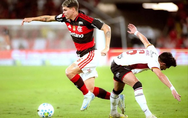 Ayrton Lucas analisa fase no Flamengo e celebra reviravolta