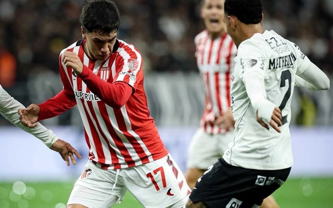 Corinthians e a cobrança de Memphis Depay na visão de Matheus Bidu