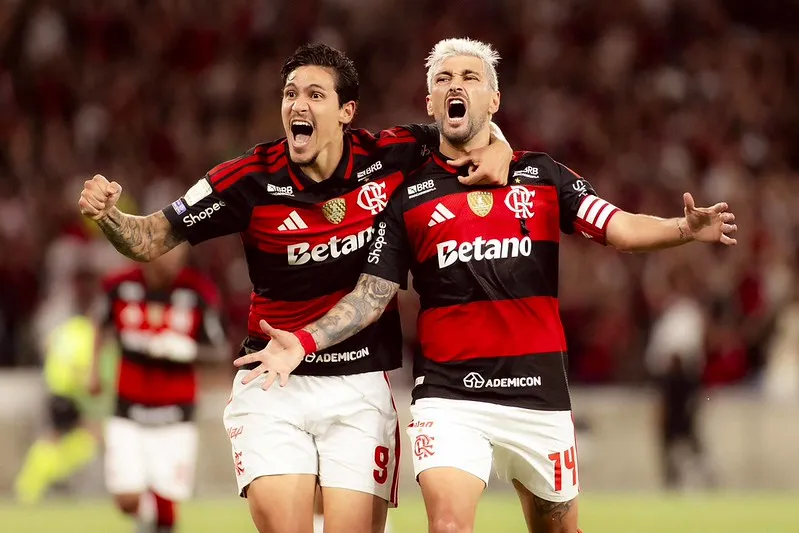 Clássico nacional entre Flamengo e Corinthians se destaca nos jogos do Brasileirão