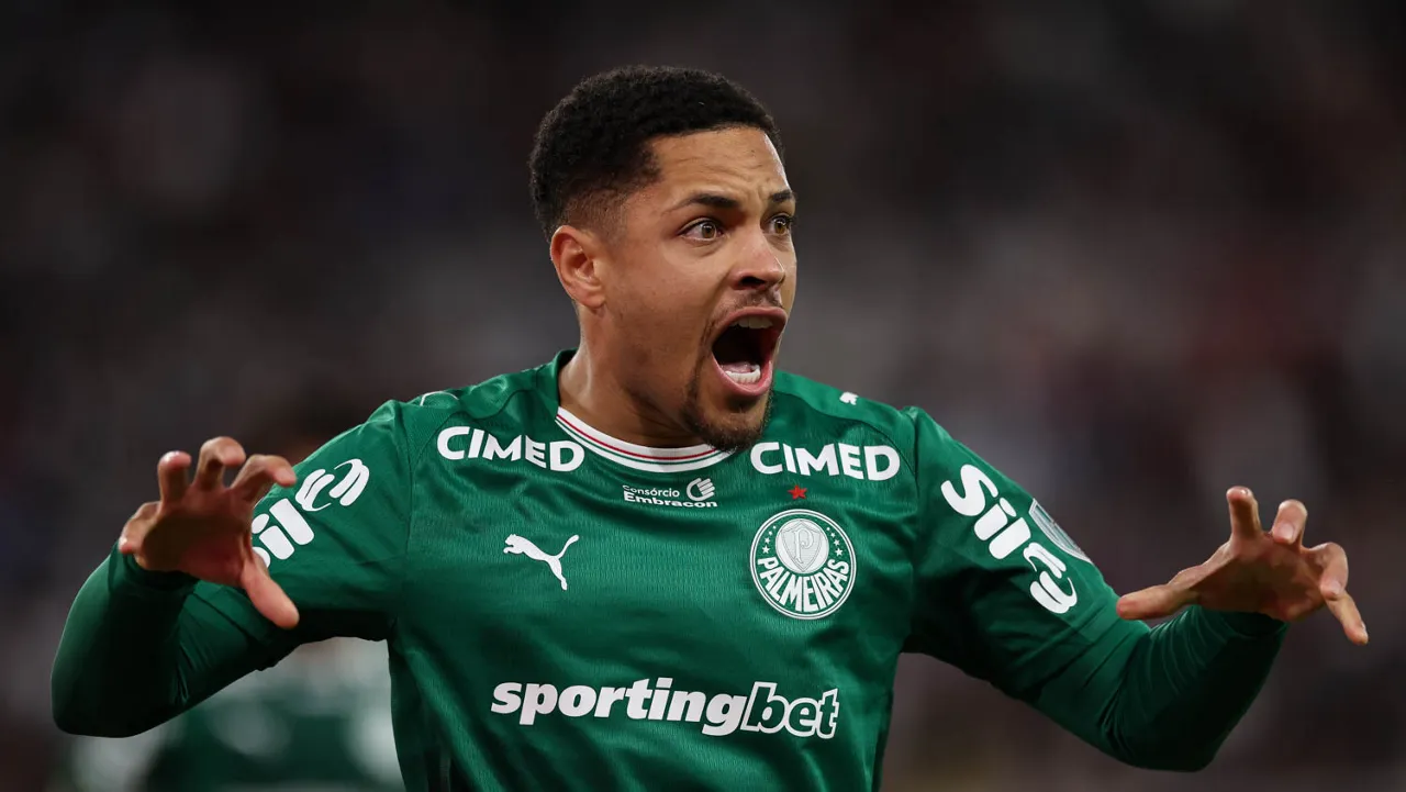 Brasileirão movimenta domingo com cinco jogos e disputa pela liderança