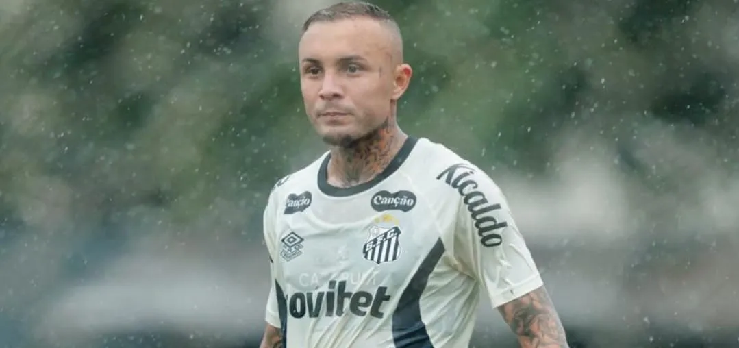 Everton cebolinha ganha festa no santos e comenta sobre adaptação