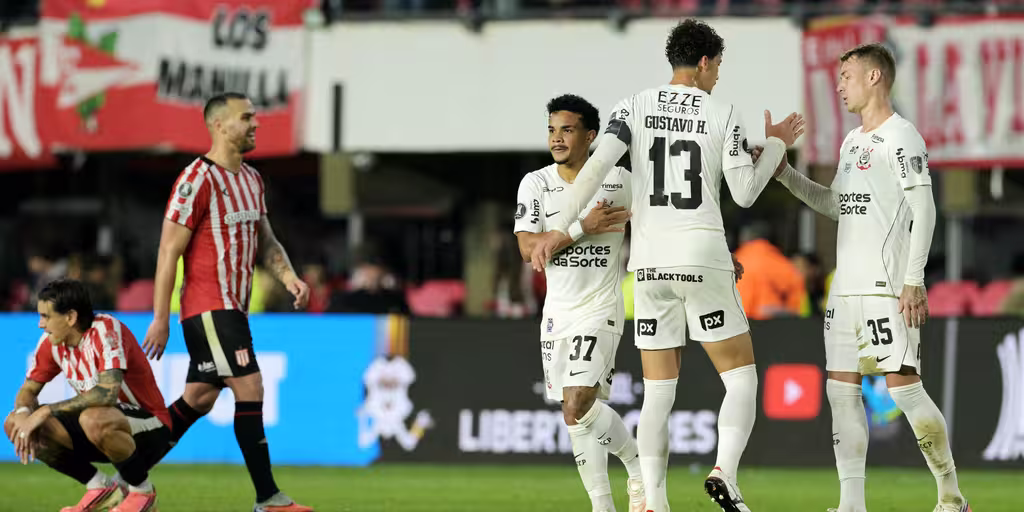 Corinthians x Estudiantes decidem vaga em Itaquera após empate na Argentina