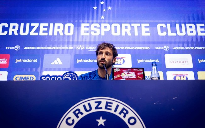 Cruzeiro define planejamento para a temporada 2027 e foca nas laterais