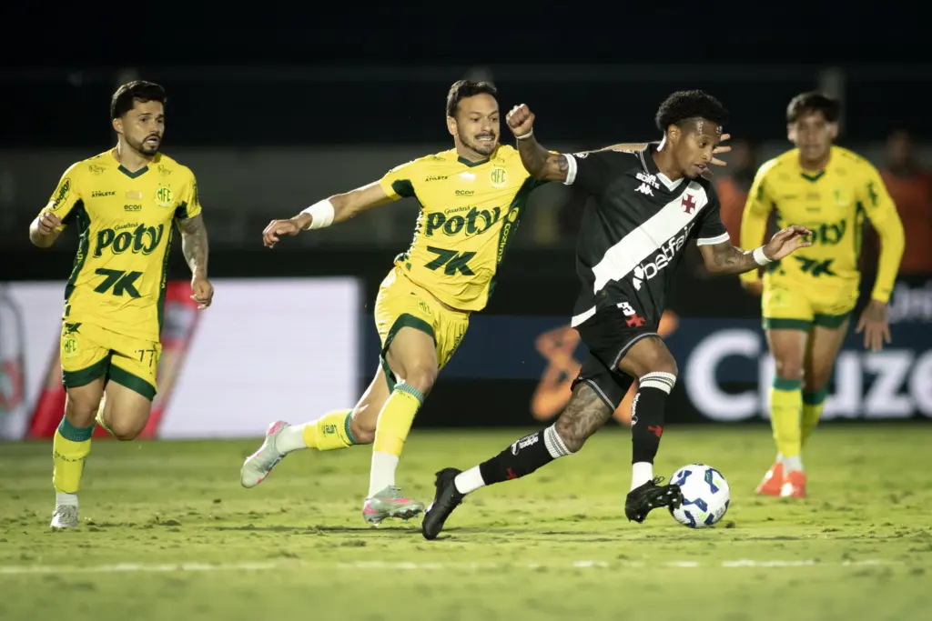 Erro no site da CBF altera posições de Vasco e Mirassol no Brasileirão