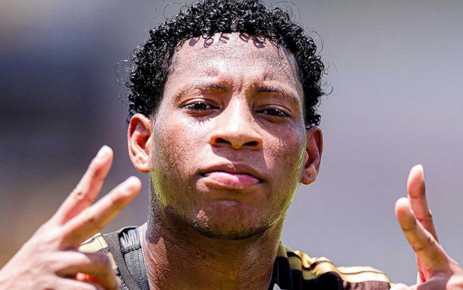 Flamengo pode ter o retorno de Gonzalo Plata para o jogo contra o Santos