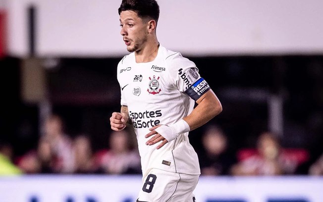 Garro defende Memphis Depay após eliminação do Corinthians na Libertadores