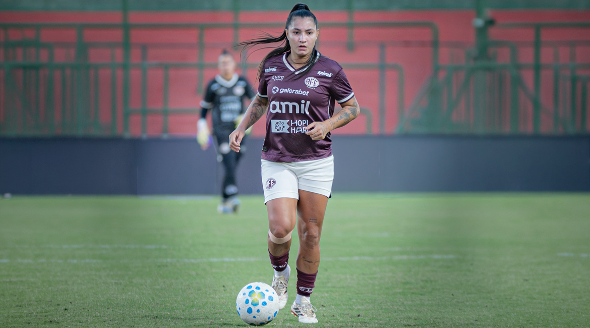 Guerreiras Grenás garantem permanência da meia Micaelly até 2027