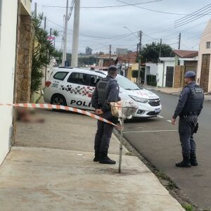 Homem é encontrado morto com ferimentos de faca no Jardim Munique em São Carlos