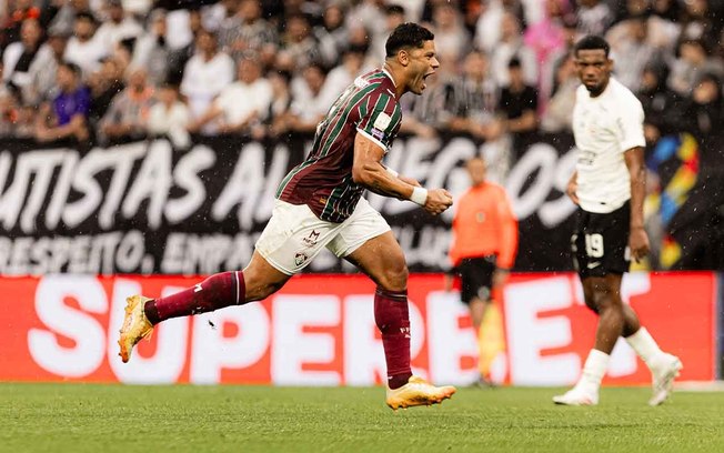 Hulk brilha e garante vitória do Fluminense contra o Corinthians em Itaquera