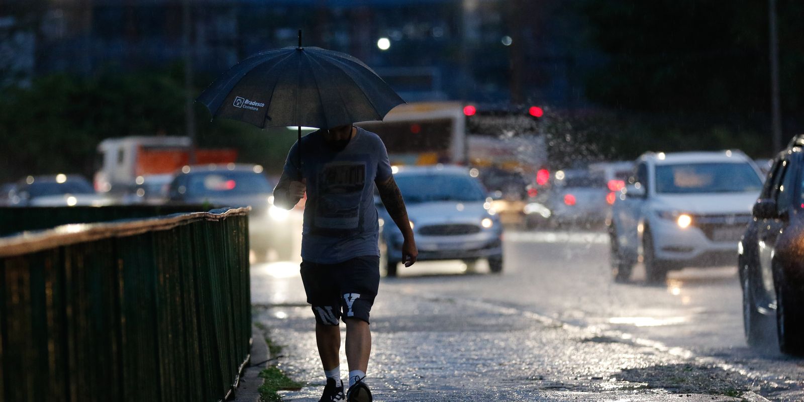 Inmet emite previsão do tempo com chuvas fortes para o Sul e Sudeste