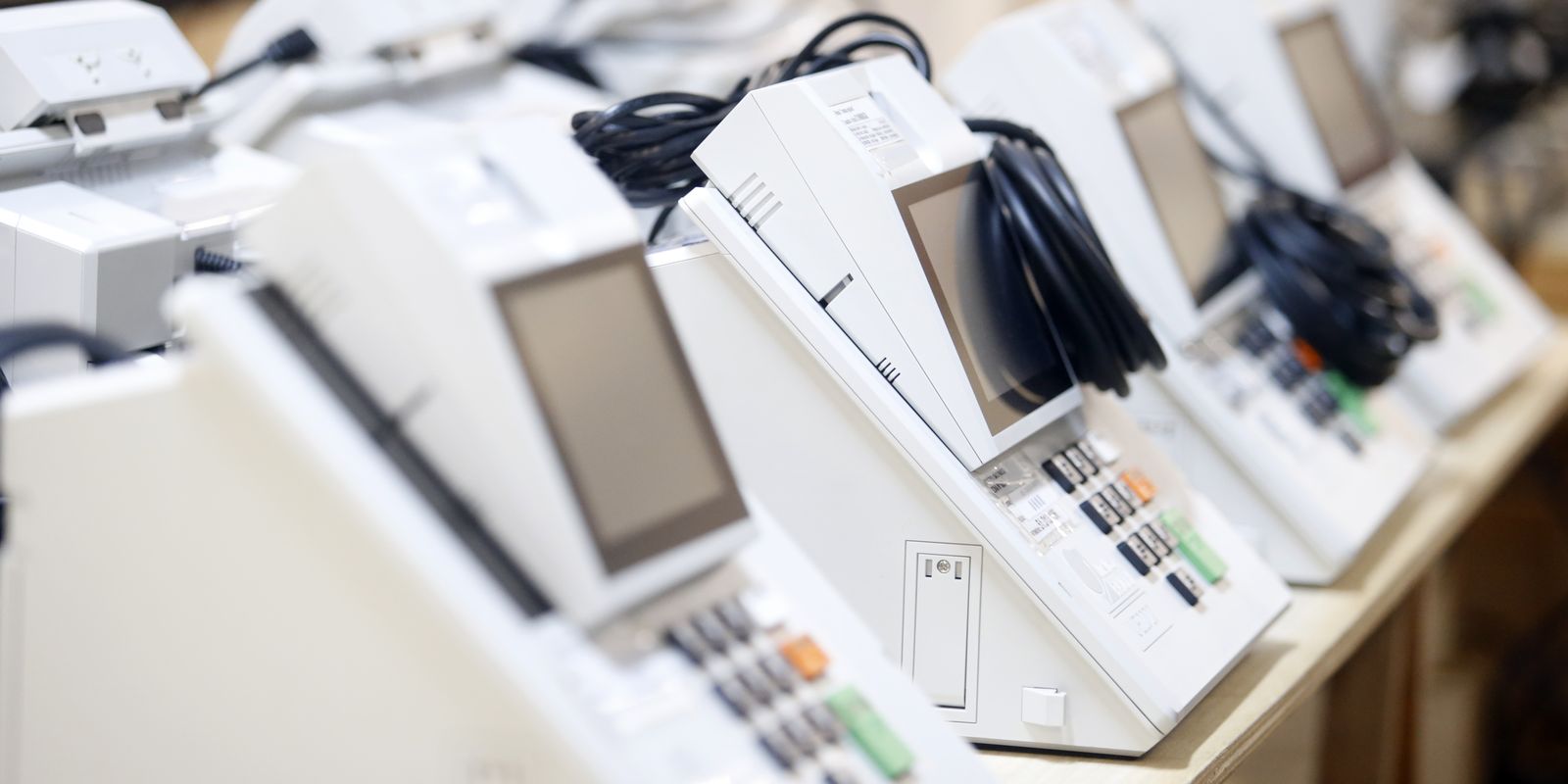 São paulo inicia preparação de urnas eletrônicas para as eleições